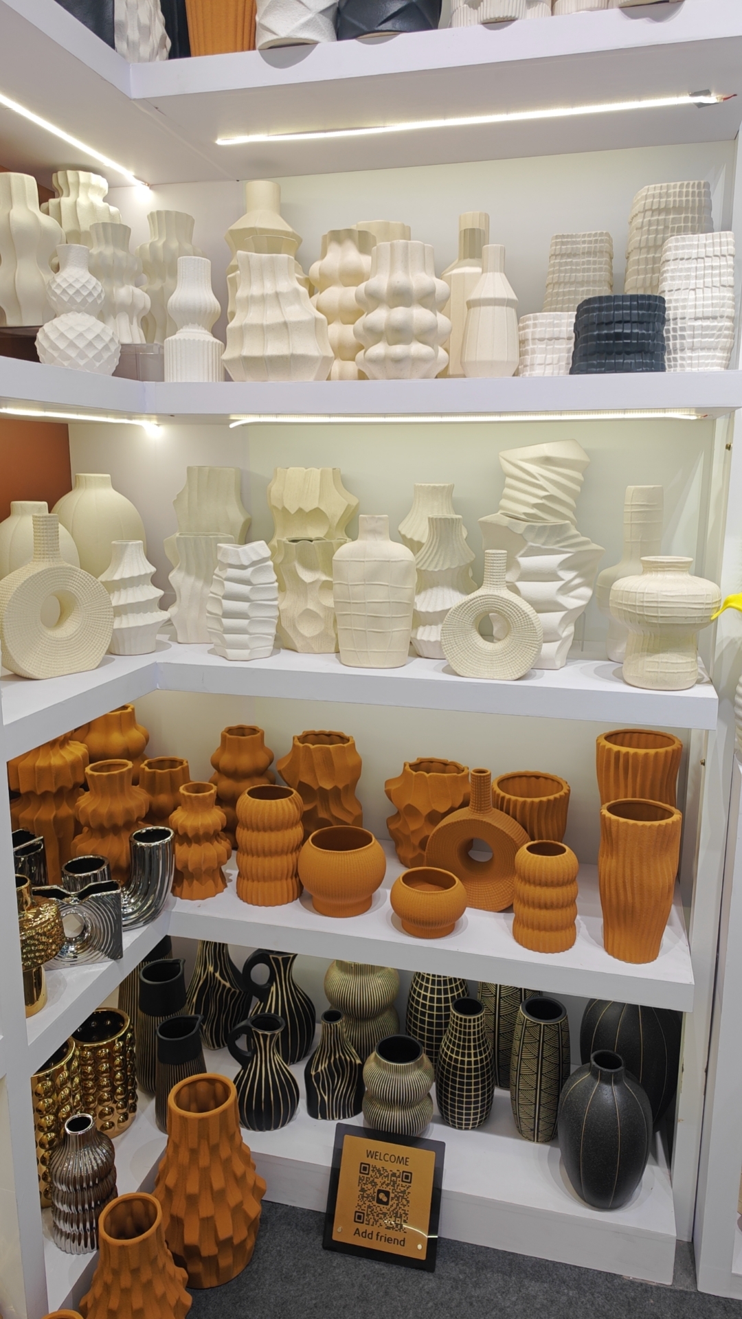 Showroom aisle